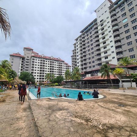 Glory Beach Resort Seaview Private 2Br Porto Dickson Exterior foto